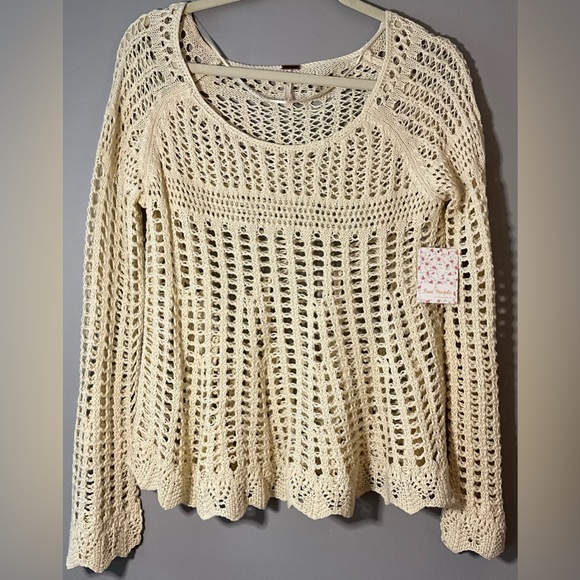 Free People Annabelle Ivory Crochet Bell Long Sleeved Sweater NWT Size Small - Picture 1 of 4